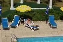 Lenios Готель 2*